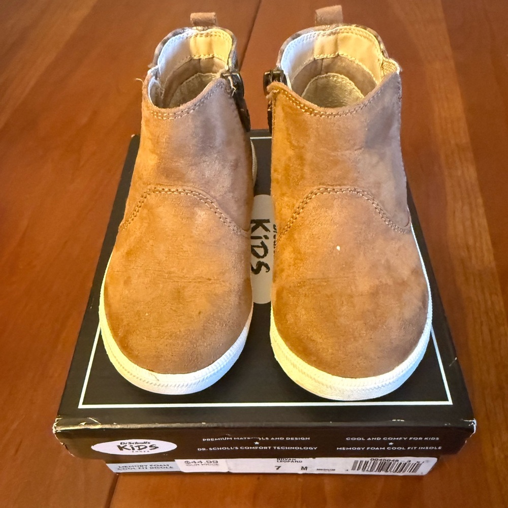 Dr. Scholl's Tan Suede toddler, girls booties